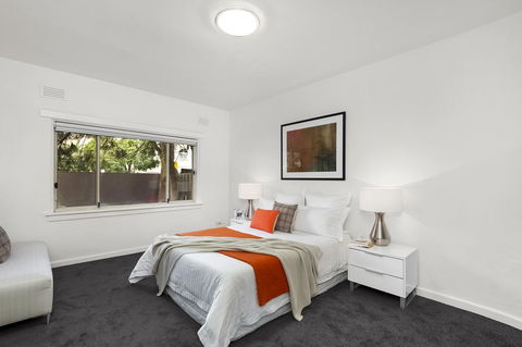 Beachfront Apartment - Accommodation Gold Coast 0