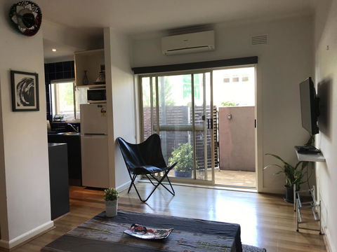 Beachfront Apartment - Accommodation Gold Coast 1