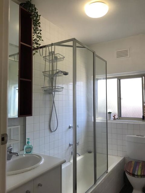 Beachfront Apartment - Accommodation Gold Coast 3