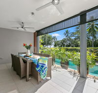Beachfront Apartment with Ocean Views - Accommodation Gold Coast