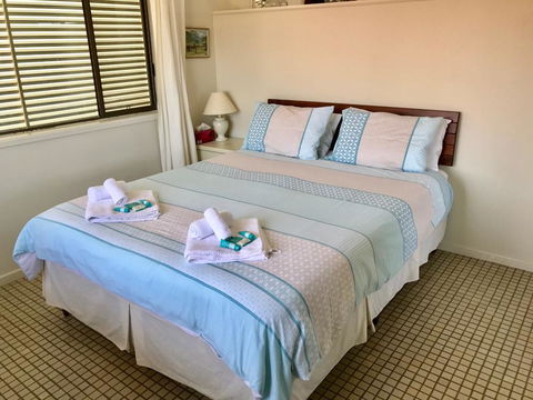 Beachfront Apt With Private Pool - Gold Coast 4U 1
