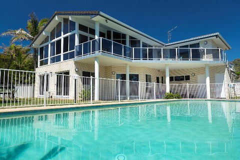 Beachfront Escape - Gold Coast 4U 0