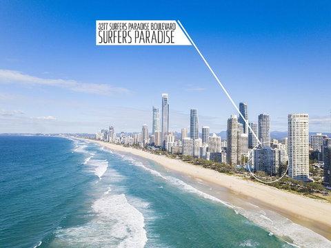 Beachfront Homely APT CBD Sleeps 8 Pool Spa Sauna Tennis AC WiFi - Accommodation Gold Coast 0