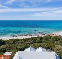 Beachfront on Eagle Bay - Gold Coast 4U