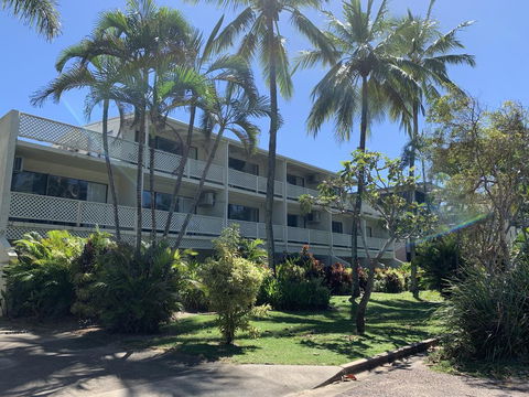 Beachfront Terraces Exclusive Onsite Reception And Management - Accommodation Gold Coast 1