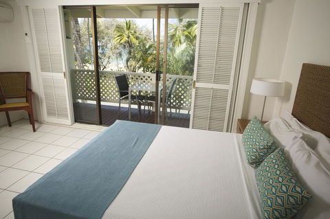 Beachfront Terraces Exclusive Onsite Reception And Management - Accommodation Gold Coast 2