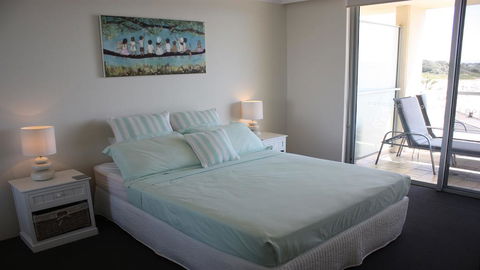 Beachpoint 302 - On The Beach! - Gold Coast 4U 3
