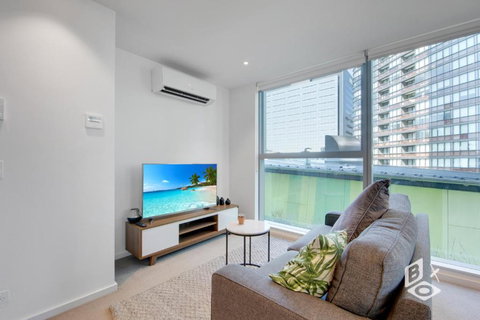 REST COLLECTION Apartments On Collins Docklands - Accommodation Gold Coast 0