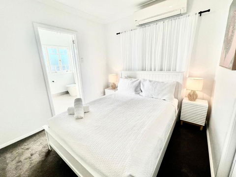 Renovated Queenslander - Upstairs 2km To Stadium - Accommodation Gold Coast 2