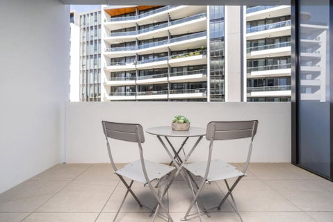 Restful Apt Near ANZAC Park West - Accommodation Gold Coast 2