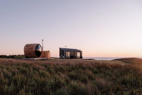 Red Rock Hut, King Island - Accommodation Gold Coast 0