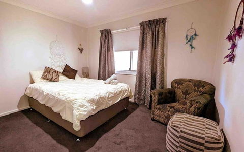 Red Steps - Family & Pet Friendly - Accommodation Gold Coast 1