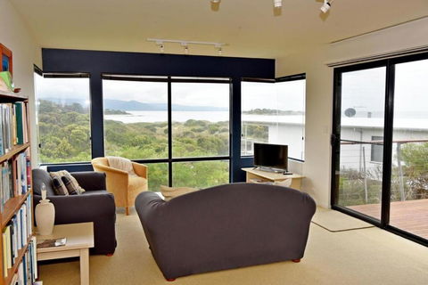 Redbill Beach House - Accommodation Gold Coast 0