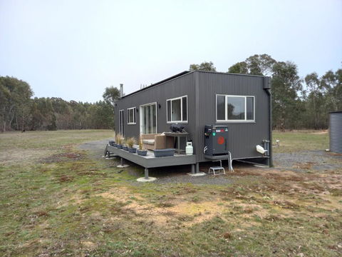 Redman View Luxury Lakeside Cabin - Gold Coast 4U 2