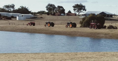 Redtail Ridge Cottages - 1 Gold Coast 2