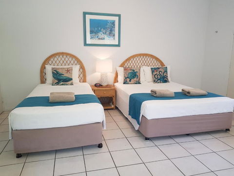 Reef Suite - Accommodation Gold Coast 2