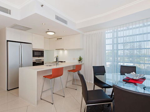 Reflections Tower 2 Unit 401 - Gold Coast 4U 3