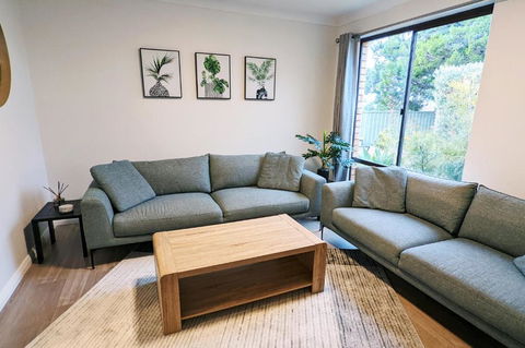 Relaxing Home Close To Nature - Gold Coast 4U 1