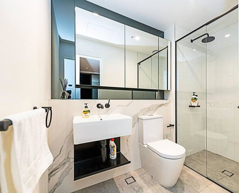 Relaxing Urban Oasis - Accommodation Gold Coast 1