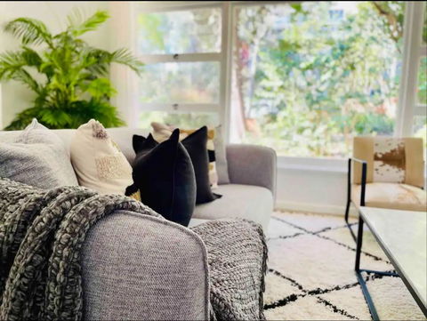 Renovated Charming & Cozy House (Walk To Station) - Gold Coast 4U 1