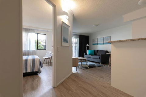 Resort Living, Luxury Getaway, Close 2 Noosa River - Accommodation Gold Coast 0