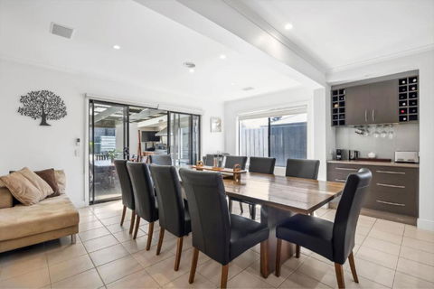 Resort Living On Tempest - Accommodation Gold Coast 2