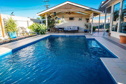 Resort On Morgan With Beautiful Private Pool, Pet Friendly - Accommodation Gold Coast 0