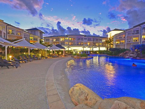 RESORT ON THE BEACH 2214/2215 - Accommodation Gold Coast 0