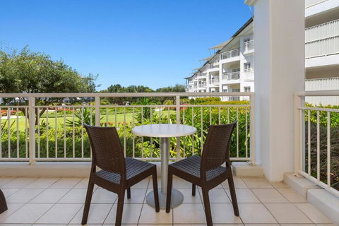 Resort On The Beach 5118 With Resort Pool - Accommodation Gold Coast 1