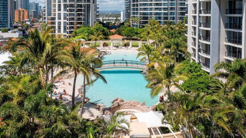 Resort Style Chevron Apartments Surfers Paradise By Gold Coast Travels - Accommodation Gold Coast 1