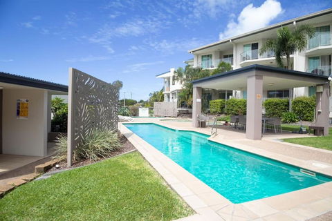 Resort Style Oasis, 2 Bedroom, 2 Bath, Sleeps 6 - Accommodation Gold Coast 0