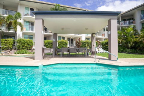Resort Style Oasis, 2 Bedroom, 2 Bath, Sleeps 6 - Accommodation Gold Coast 3