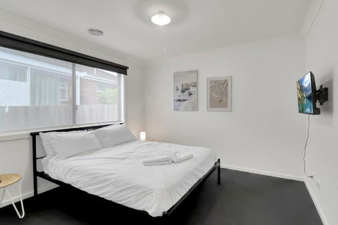 Retreat On Francis I Short And Long Stays - Gold Coast 4U 1
