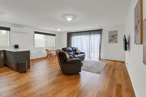 Retreat On Francis I Short And Long Stays - Gold Coast 4U 3