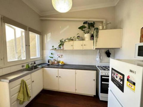Retro Apt 6 Mins To Victoria Quay - Accommodation Gold Coast 1