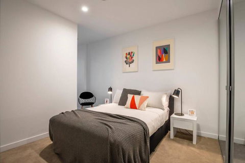 Retro Modern With Pool Near Westfield Doncaster - Accommodation Gold Coast 2
