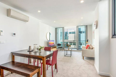 Retro Modern With Pool Near Westfield Doncaster - Accommodation Gold Coast 0