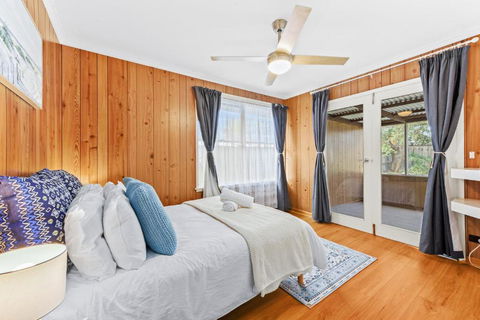Retro Retreat - Mornington - Accommodation Gold Coast 2