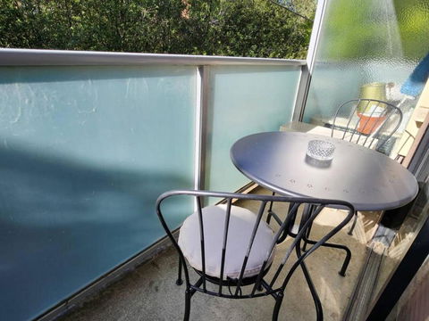 Retro Rose St Kilda Mansions - Gold Coast 4U 2