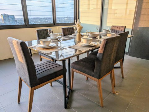 Rhodes Two Bedroom Apartment With Fantastic Water View - Accommodation Gold Coast 3