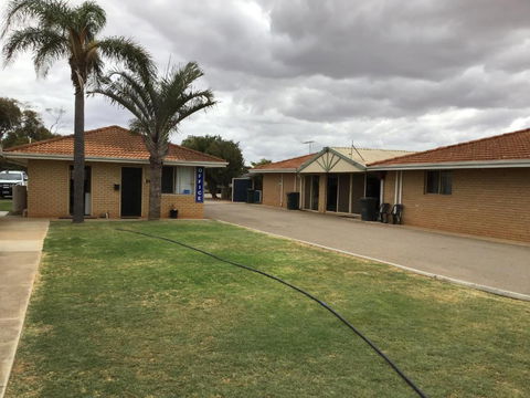 Rhodeside Lodge - Accommodation Gold Coast 0