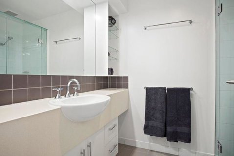 Rip N View - Accommodation Gold Coast 2