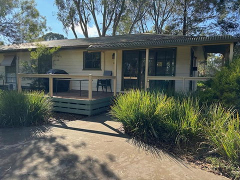 River Frontage Unit Moama - Accommodation Gold Coast 0