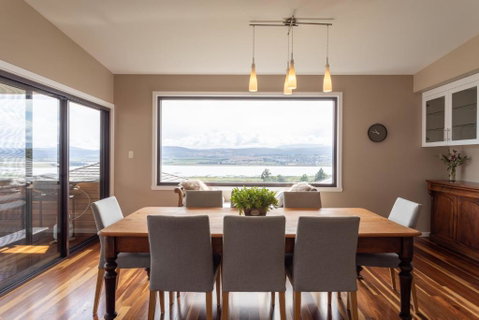 River Haven Serene Spacious With River Views - Accommodation Gold Coast 1