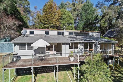 River Rest Merrijig Near Base Of Mount Buller - Gold Coast 4U 0