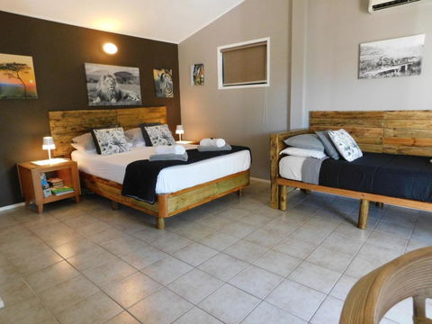 Riverbend Cottage Cabin - Little Heaven - 1 Gold Coast 3