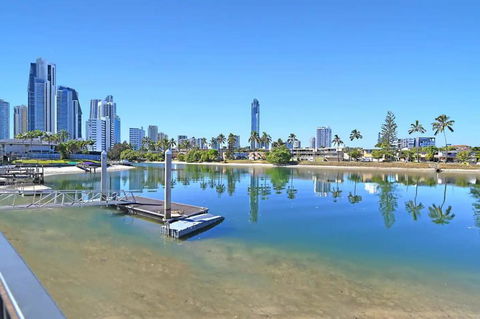 Riverside 3 Bedroom House In Surfers Paradise - Accommodation Gold Coast 2