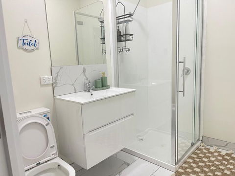 Riverside Hotel - Accommodation Gold Coast 1
