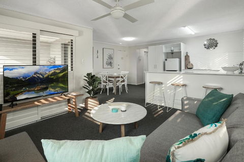 Riverside Location, Noosa Sound - Accommodation Gold Coast 1