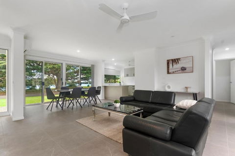 Riverside Serenity - Gold Coast 4U 2